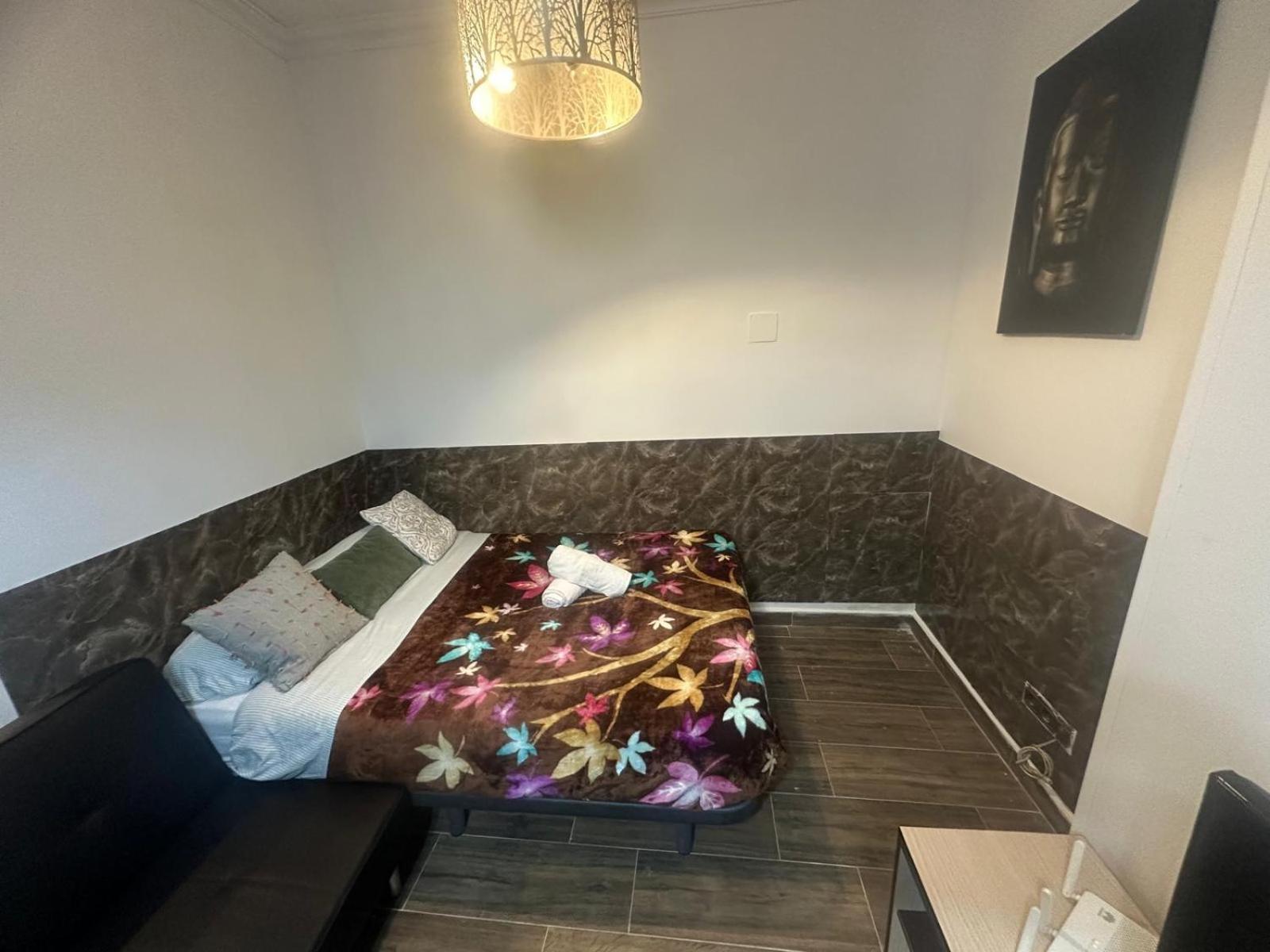 Fantastic Estudio Cerca Del Carrefour Rosaleda Apartment Malaga