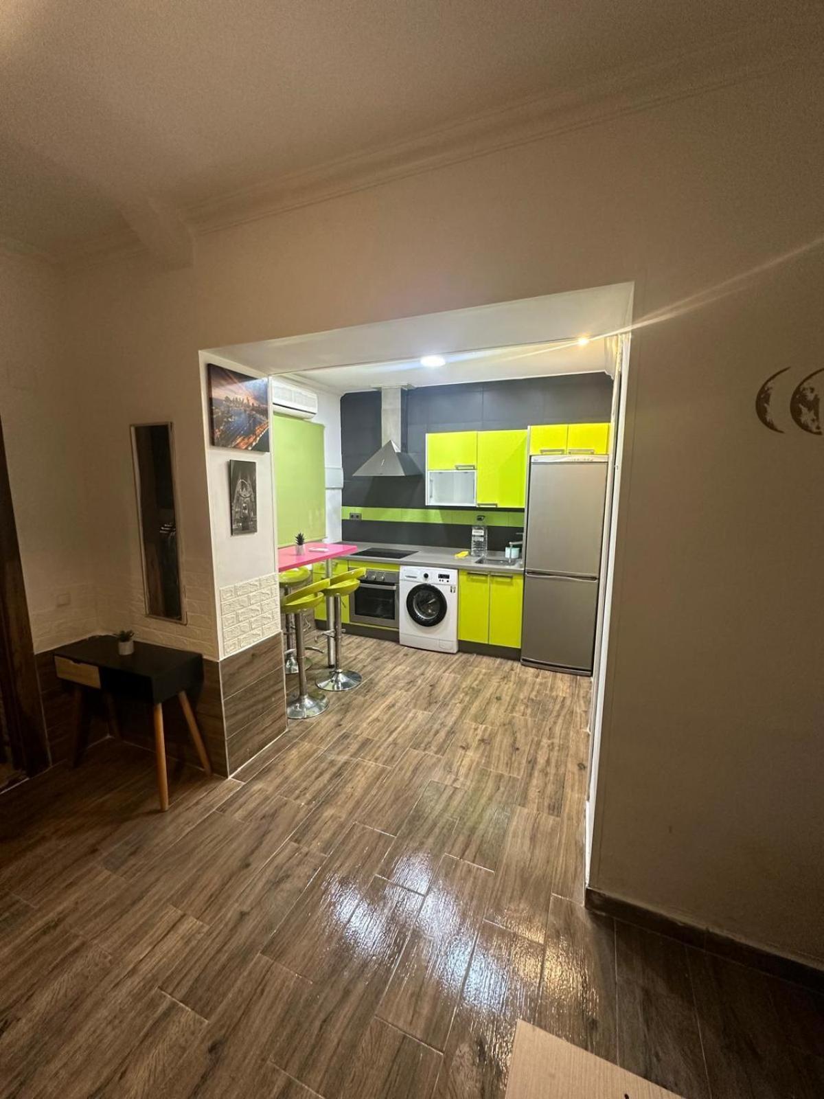 Fantastic Estudio Cerca Del Carrefour Rosaleda Apartament