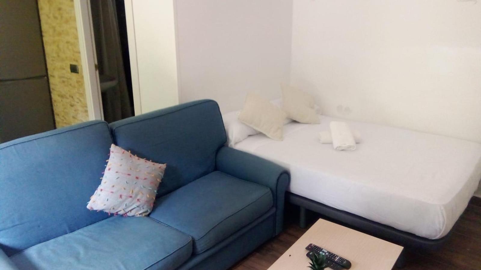 Fantastic Estudio Cerca Del Carrefour Rosaleda Apartament
