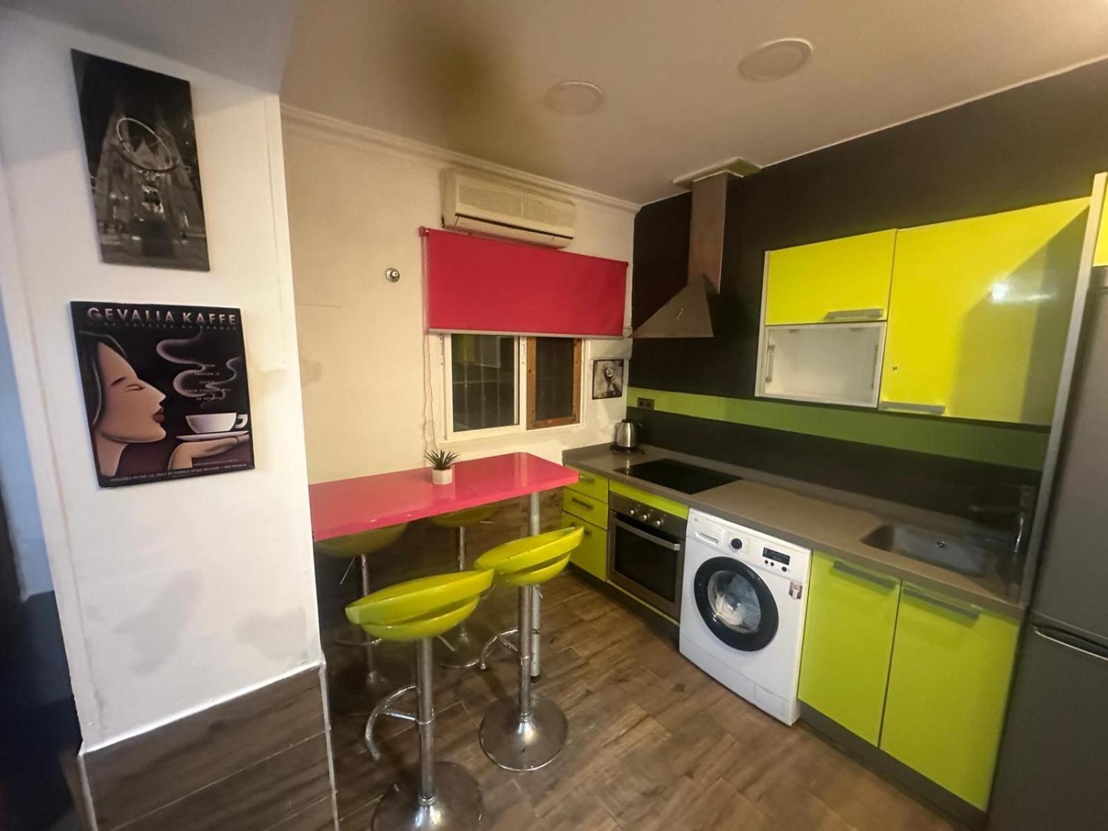 Fantastic Estudio Cerca Del Carrefour Rosaleda * Malaga