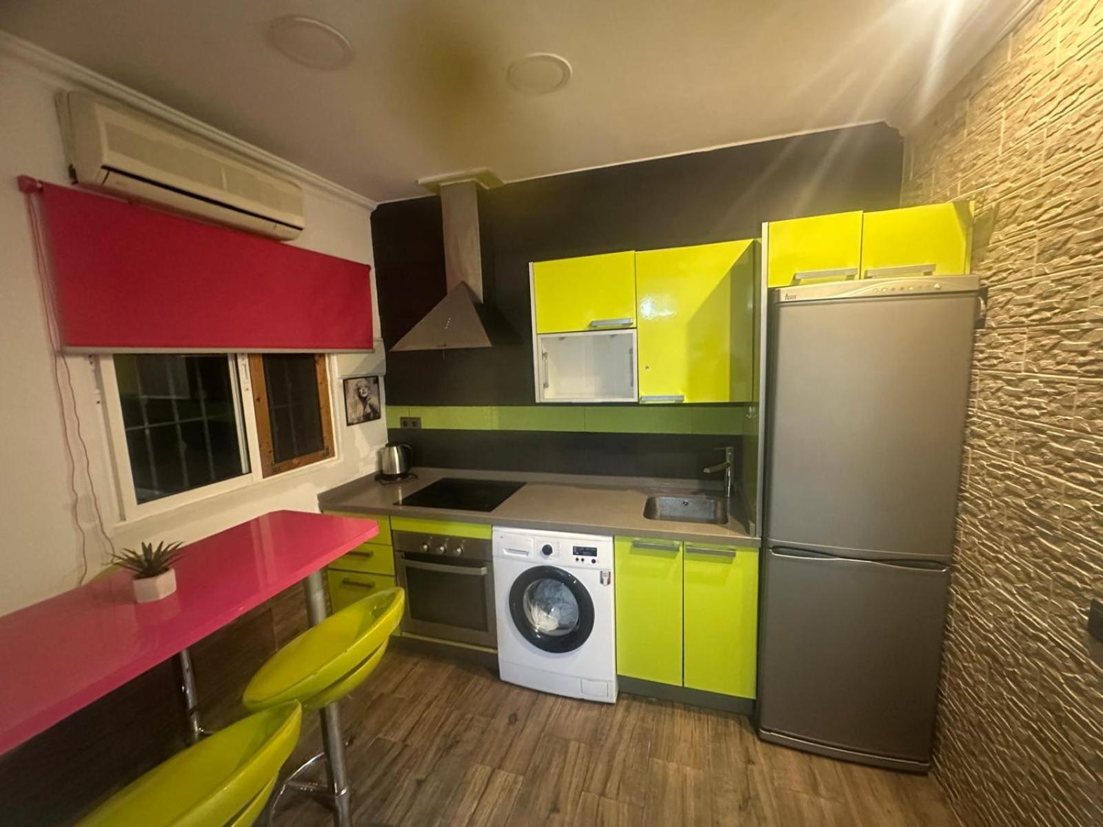 Fantastic Estudio Cerca Del Carrefour Rosaleda Apartament *