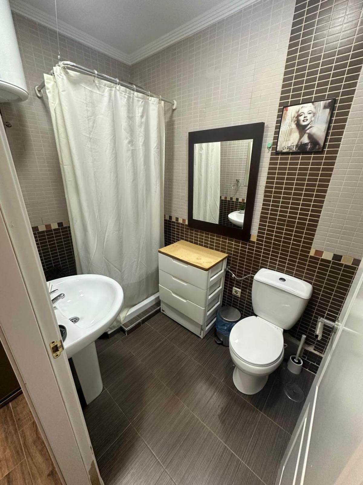 Fantastic Estudio Cerca Del Carrefour Rosaleda Apartment Malaga